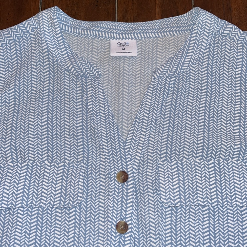 Croft & Barrow Tank Top size M Button Down Blue white - Picture 2 of 7